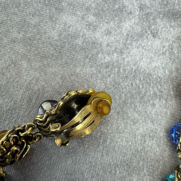 Gucci Rare Gold Tone Swarovski Crystal Lionhead Clip on Earrings - Picture 8 of 11